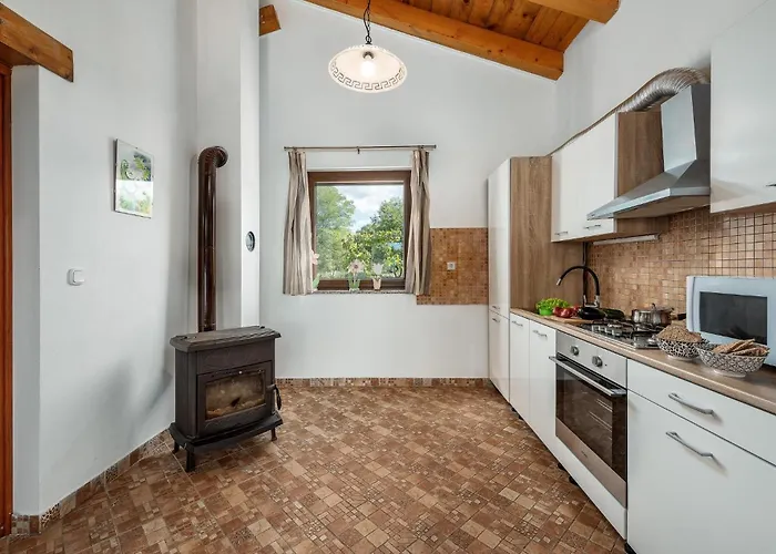 Dom wakacyjny 2 Bedroom Awesome In *