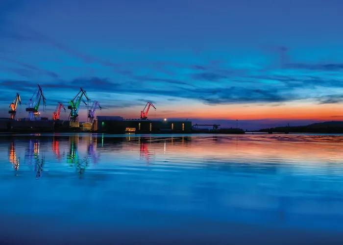 2 Bedroom Awesome In Feriehus