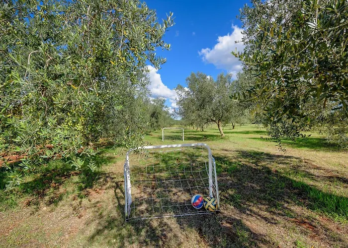 2 Bedroom Awesome In * Pula