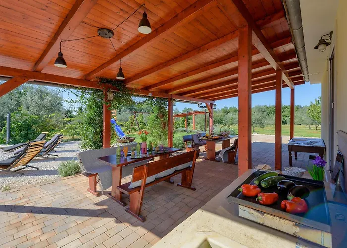 2 Bedroom Awesome In Feriehus